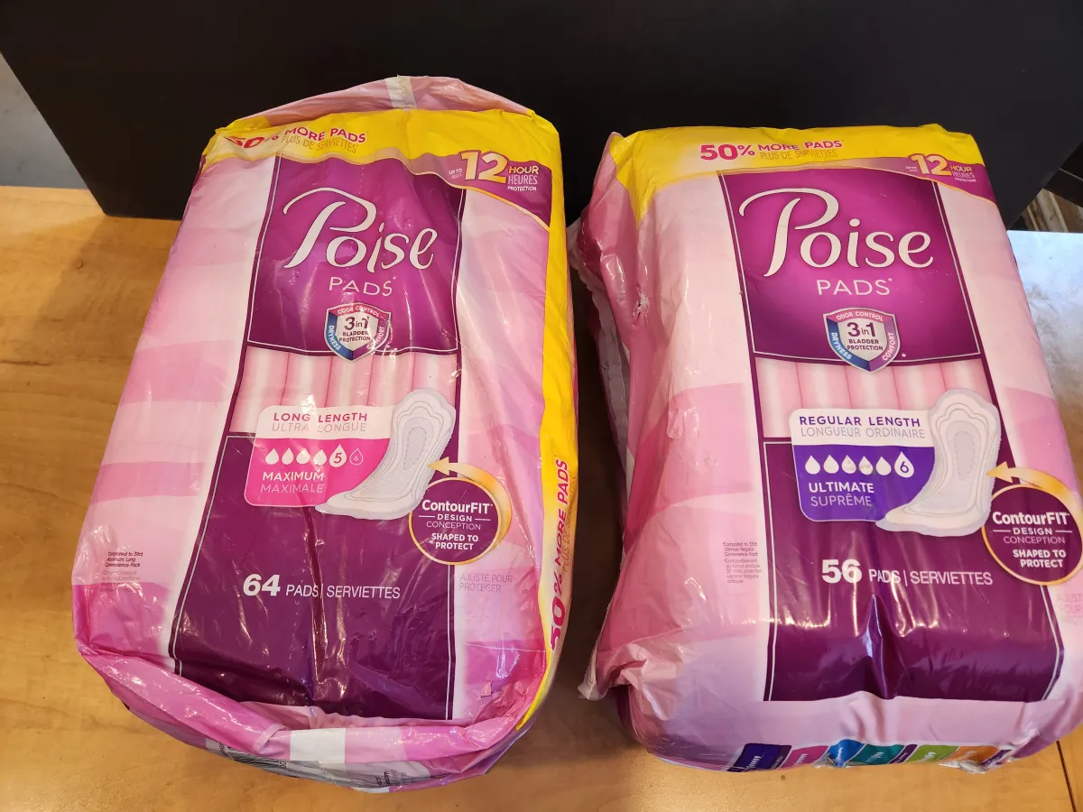 Lot de 2 paquets de serviettes hygiéniques Poise (grand format)