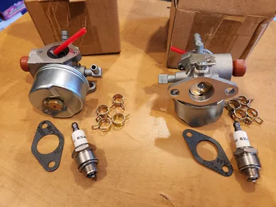 🔥 Lot de 2 carburateurs pour petit moteur – NEUF 🔥
